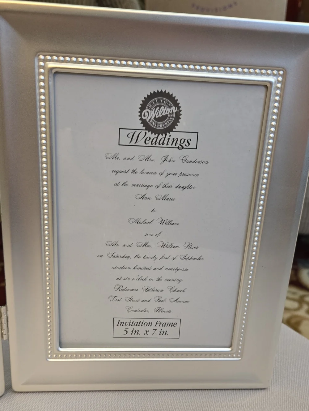 Wilton Silver Double Hinged Picture Frame with Beaded Trim